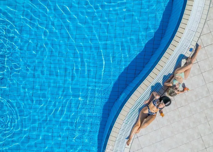 Grand Hotel Holiday Resort