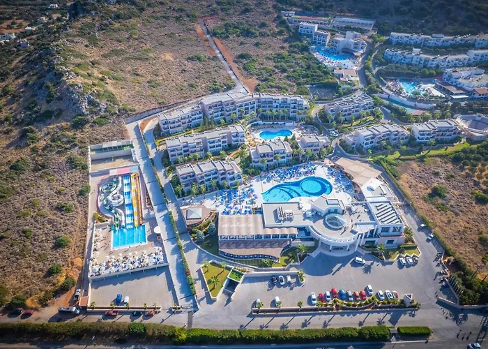 Grand Hotel Holiday Resort