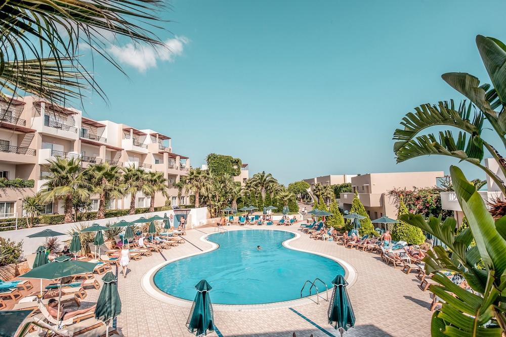 Grand Resort